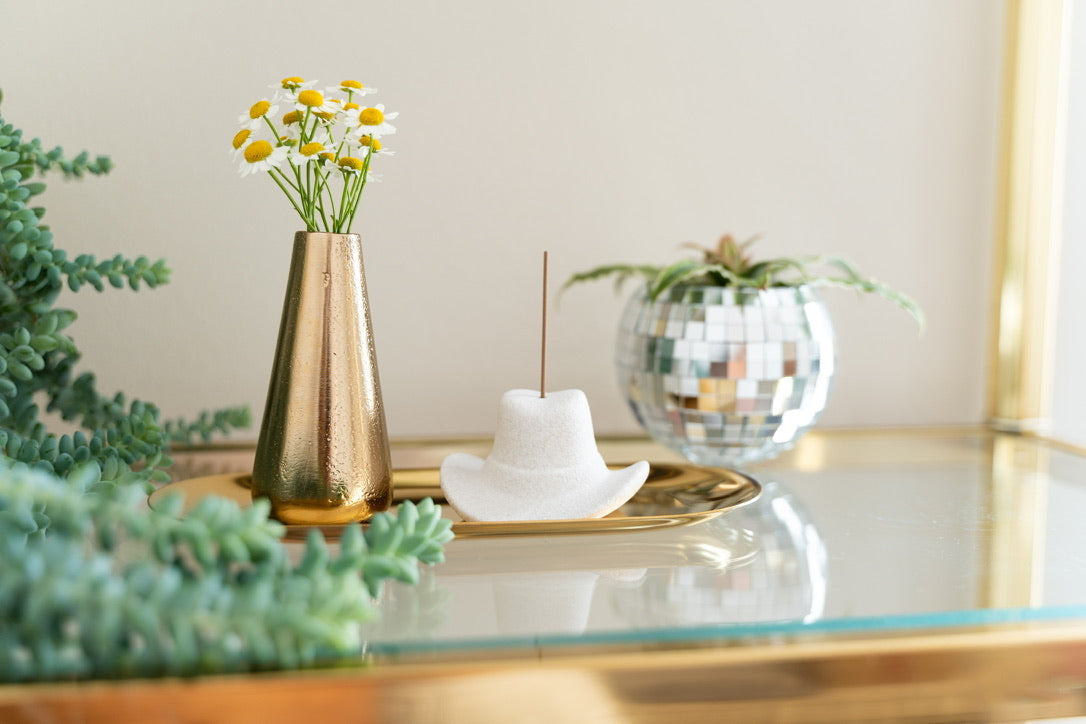 Cowboy Hat Incense Holder & Mini Incense Sticks - White